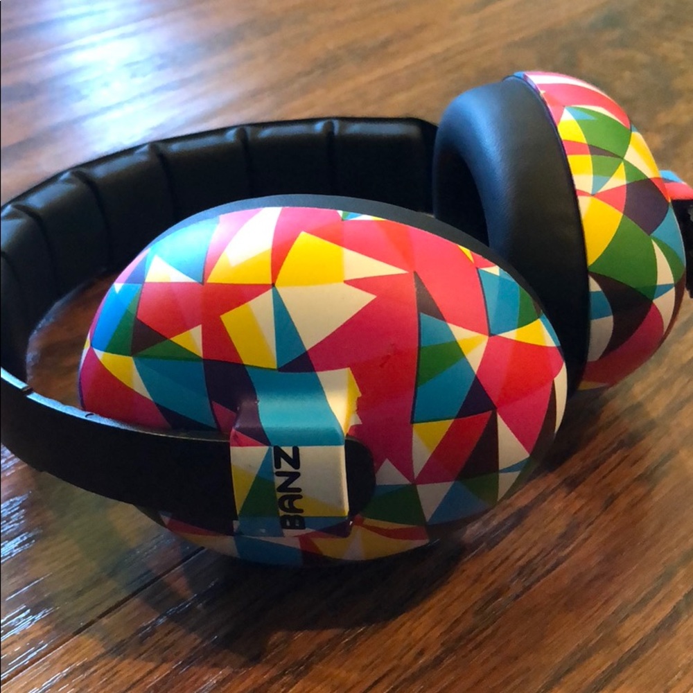 Noise canceling headphones(children’s)